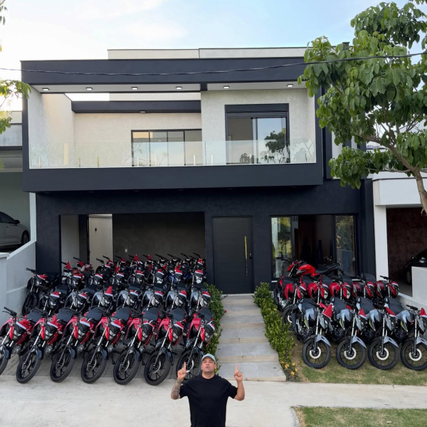 MANSÃO MILIONÁRIA + CEGONHA DE HILLUX LTP-PRC-2025/01827